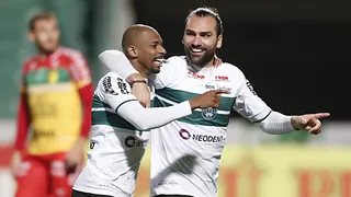 Do nono lugar à liderança: Coritiba reencontra rivais do início da arrancada