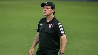 Após caminho mais tranquilo, líder São Paulo começa mal sequência mais perigosa