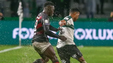 “Bateram nele o tempo inteiro”: Odair defende substituição de Viveros no Atletiba