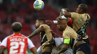 Athletico leva gol do Inter no último minuto e deixa escapar vitória no Beira-Rio