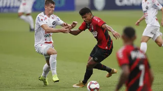 Explicações sobre aspirantes do Athletico não justificam atuações
