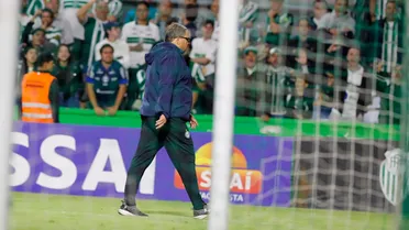 Coritiba reencontra Guto Ferreira em confronto que derrubou treinador no 1º turno