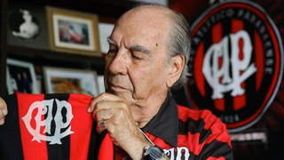 Ao Atlético de Petraglia, só falta mesmo perder as cores rubro-negras