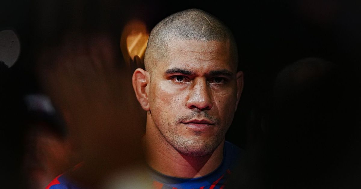 After controversial new arbitration, Poatan puts his future in the UFC at stake