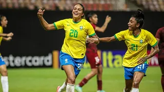 Gabi Nunes celebra chance de jogar Copa do Mundo após três lesões no joelho