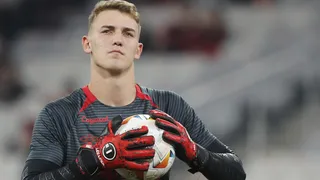 Léo Linck sofre torção e aguarda exames, mas deve ser desfalque em decisão da Sul-Americana