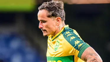 Ex-Coritiba é anunciado por clube surpreendente após pausa na carreira