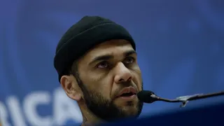 Daniel Alves pode receber quase R$ 50 milhões do governo espanhol