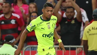 Rony revela inspiração em Luis Suárez para ser o centroavante no Palmeiras
