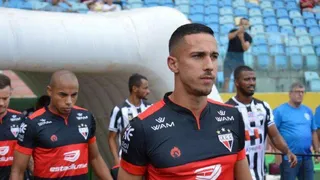 Lateral que se destacou no Brasileirão volta ao Athletico