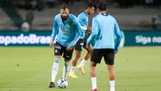 Zagueiros do Coritiba são convocados para seleções de Venezuela e Chile
