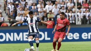 Athletico estreia com empate fora de casa contra o Alianza Lima