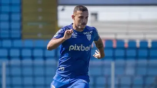 Coritiba encaminha contratação de atacante e mira ex-lateral do Palmeiras