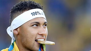 Revista inglesa coloca Neymar entre os 100 maiores da história. Concorda?