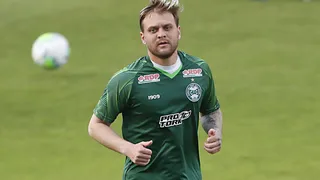 Zagueiro do Coritiba se recupera de pericardite