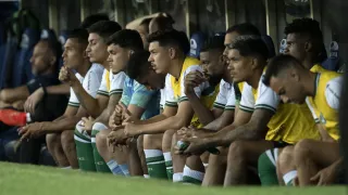 Coritiba heptarebaixado: relembre as quedas do clube de 1989 a 2023