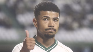 Destaque do Coritiba tem queda de rendimento e busca recuperação