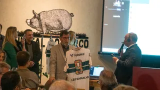 Coritiba arrecada R$ 105 mil em leilão de camisas da final do Paranaense