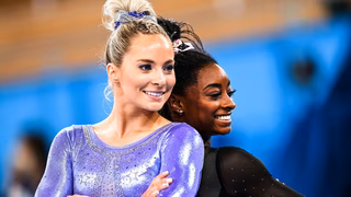 Desafeto relata ameaças de morte após briga com Simone Biles