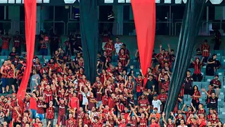 Atlético ‘libera festa’ e bateria no setor da Fanáticos para final