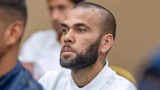 Daniel Alves tem condenação por estupro anulada na Espanha