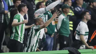 Torcida do Coritiba “invade” redes da Treecorp em protesto
