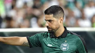 Oliveira faz alerta para Copa do Brasil: “Gramado dez vezes pior do que em Cascavel”