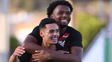 Mundial juvenil: Athletico atropela clube inglês com “geração de ouro” e mira o Real Madrid