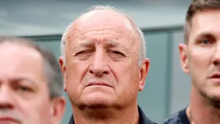 Felipão deixa o Athletico e acerta para ser treinador do Atlético-MG; Paulo Turra também sai