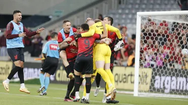 Athletico assusta, mas avança às oitavas de final com vitória nos pênaltis sobre o CRB