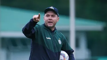 Mozart explica planejamento do Coritiba e projeta time mais forte “no momento certo”