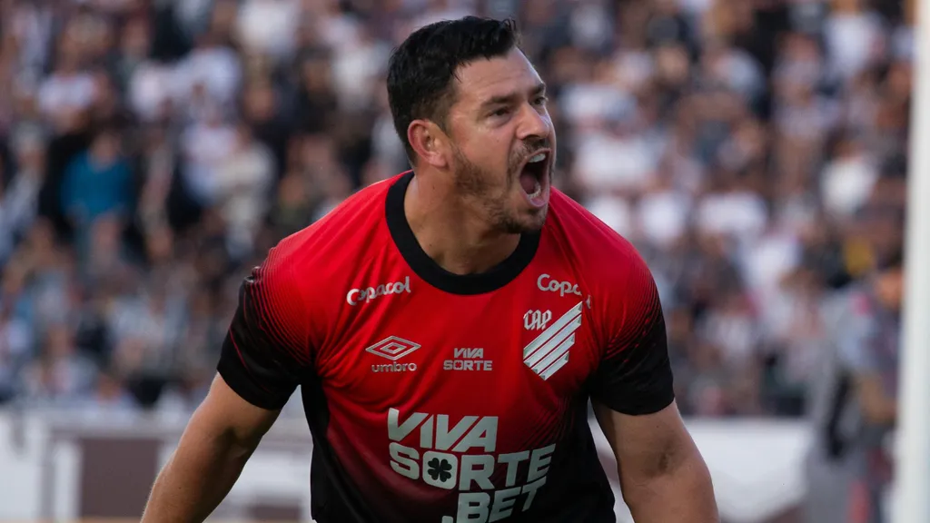Giuliano evitou a derrota do Athletico para o Operário.