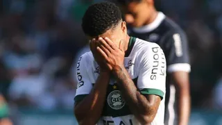 Coritiba divulga boletim sobre Lucas Ronier e gera preocupação