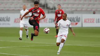 Um Furacão preguiçoso segue no Campeonato Paranaense