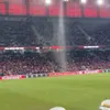 Teto retrátil da Arena é superado por fortes chuvas; vídeo mostra cachoeira no estádio do Athletico