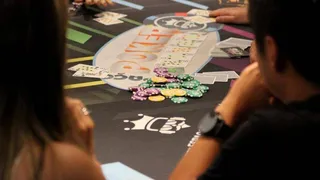 R$ 100 mil em jogo em torneio de poker em Curitiba