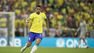 Tite pode improvisar zagueiro na lateral para ocupar lugar de Danilo