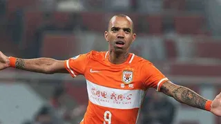 Tardelli diz que pretende seguir fora do Brasil e esfria interesse do Corinthians