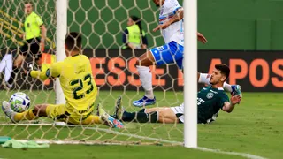 Bahia bate Goiás em jogo duas viradas, 10 gols e golaço do meio-campo