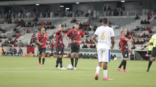 Athletico repete erros e só empata com o São Joseense