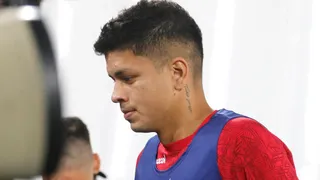 Promessa emprestada pelo Athletico tem lesão grave no exterior: “Angústia”