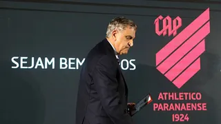 Me desculpe, Petraglia, mas vaidade tem limite; Coxa foi vítima do próprio técnico