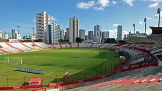 Náutico volta ao caldeirão dos Aflitos. Tchau, arena fria de Copa!