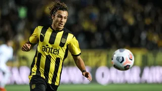 Athletico tenta contratação de destaque do Peñarol