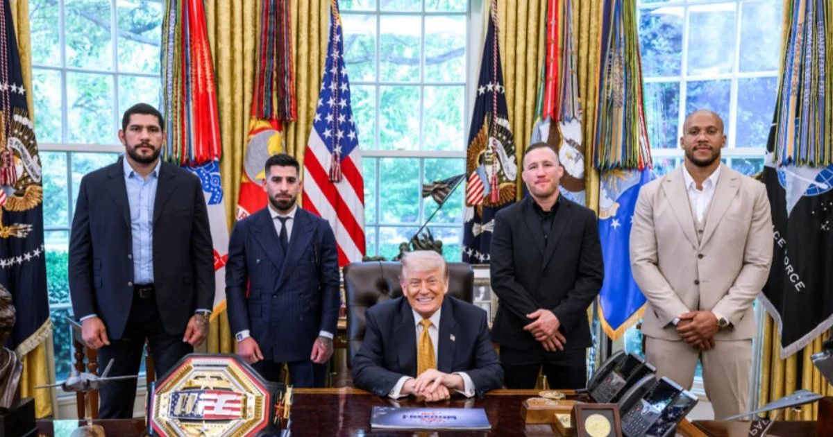 Donald Trump pays curious praise to Alex Poatan when announcing UFC Casa Branca