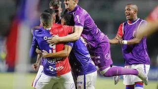 No Couto, Paraná repete bom público e emenda segunda vitória seguida