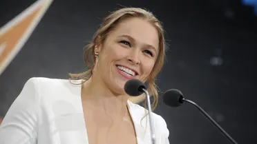 Vai voltar? Ronda Rousey surpreende e aparece treinando após gravidez