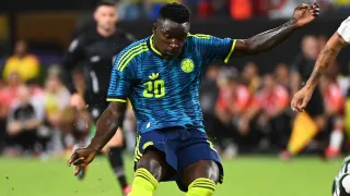 Viveros adia primeiro gol pela Colômbia e vira dúvida no Athletico