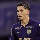 Athletico negocia com promessa de 19 anos no mercado de transferências