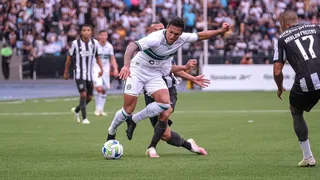 Coritiba divulga nota de repúdio contra arbitragem após derrota: “Desastrosa”